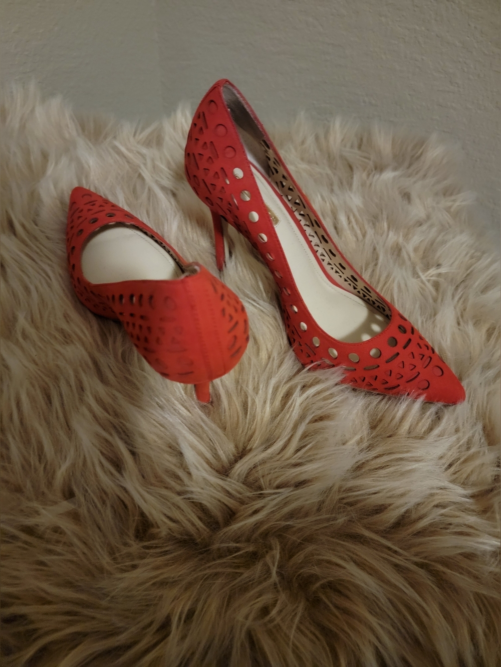 BCBGMaxAzria Red Laser-Cut Heels - Picture 3 of 4